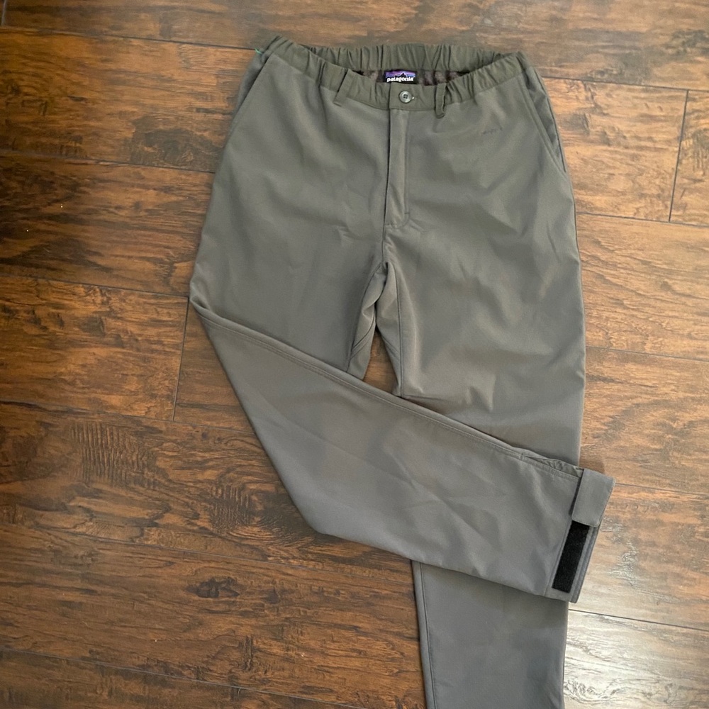 Patagonia NWOT thermal lined winter pants -Large